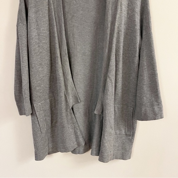 Zara Knit Gray Open Front Notched Hem Cardigan Size Medium - Picture 3 of 8